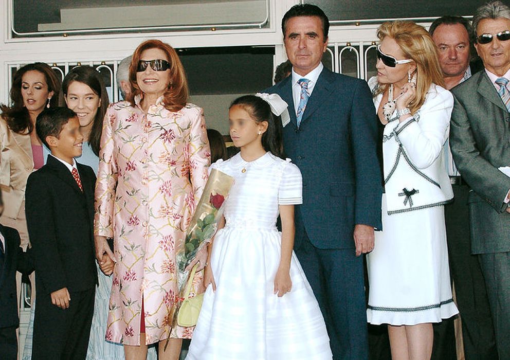 Foto: La familia de Rocío Jurado en la comunión de Gloria Camila (I.C.)