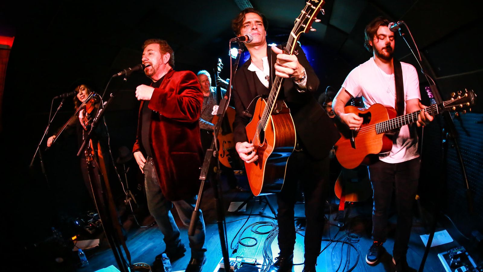Foto: James Dolan, segundo por la izquierda, en un momento del concierto. (Foto: José Manuel Martín)