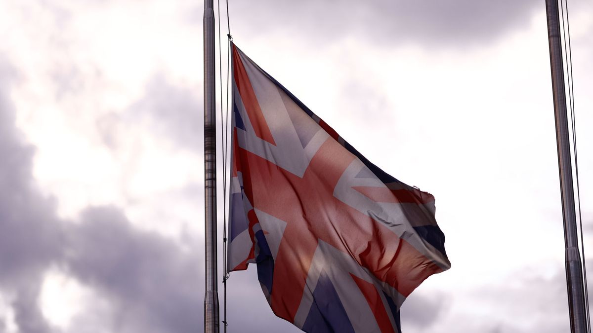 El PIB de Reino Unido descendió un 0,3% en el tercer trimestre tras revisar las cifras