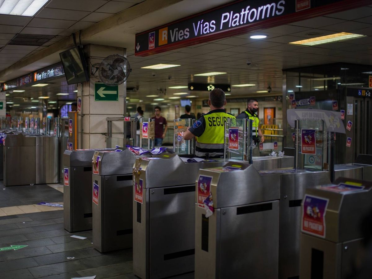 Foto: Imagen de archivo del metro de Barcelona. (Europa Press/Lorena Sopena)
