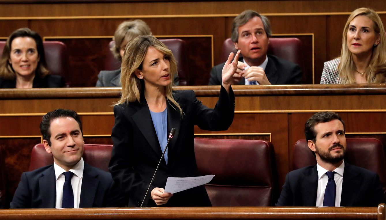 La portavoz del PP, Cayetana Álvarez de Toledo, interviene al comienzo de la sesión de investidura. (EFE)