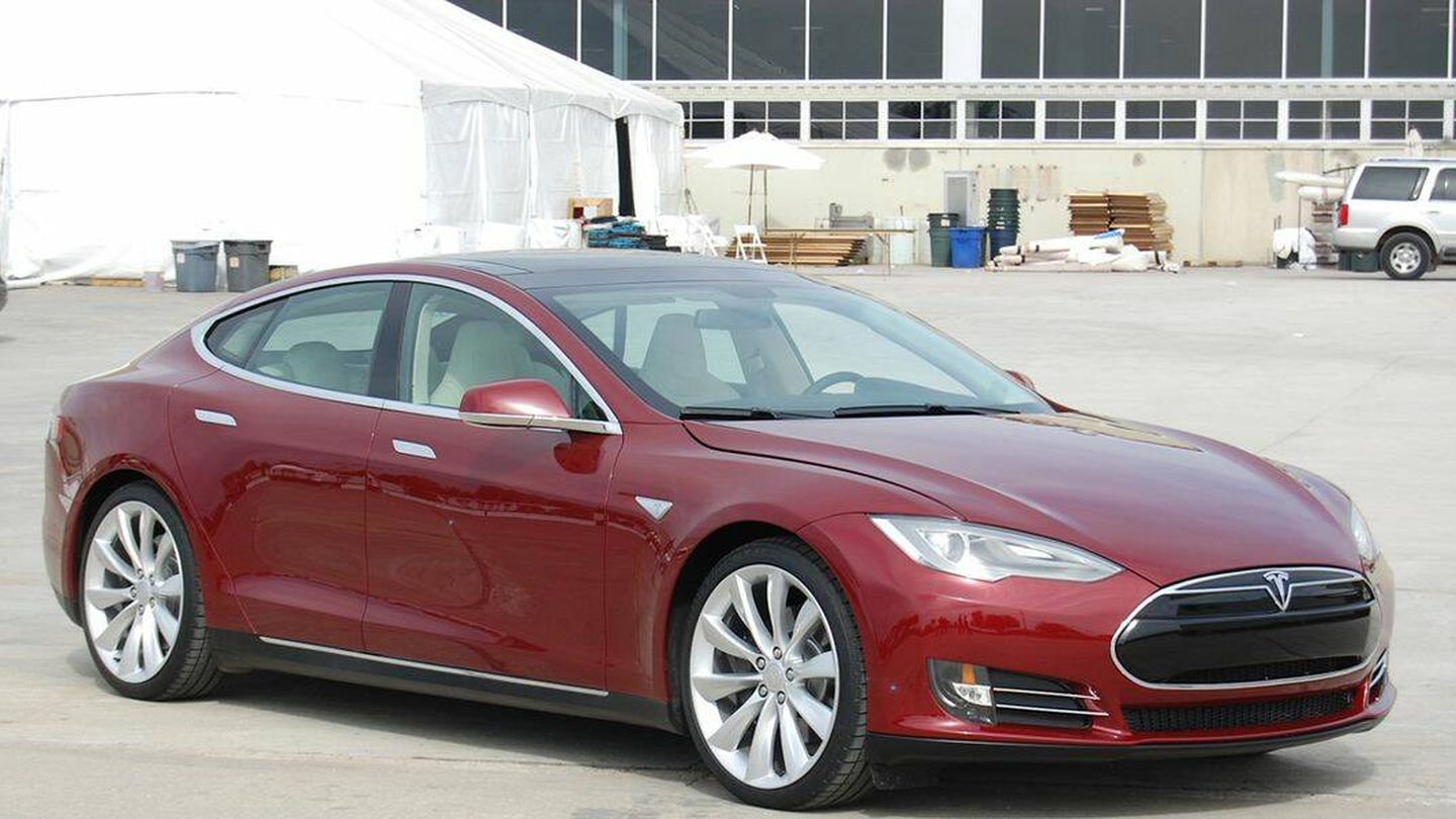 El Tesla Model S original de 2012.