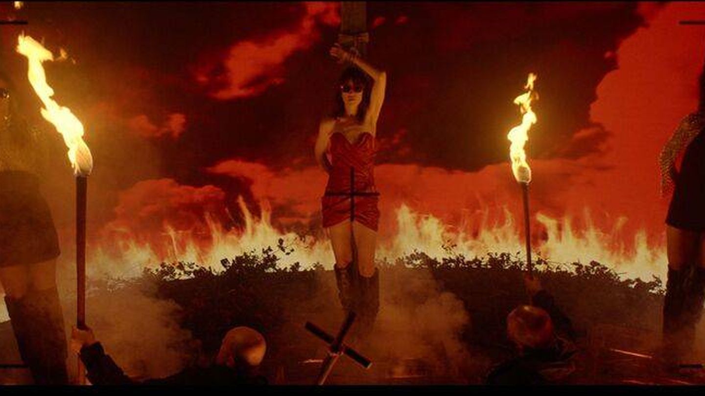 Gaspar Noé cuenta su propia visión de la quema de brujas en 'Lux Aeterna'. (Filmin)