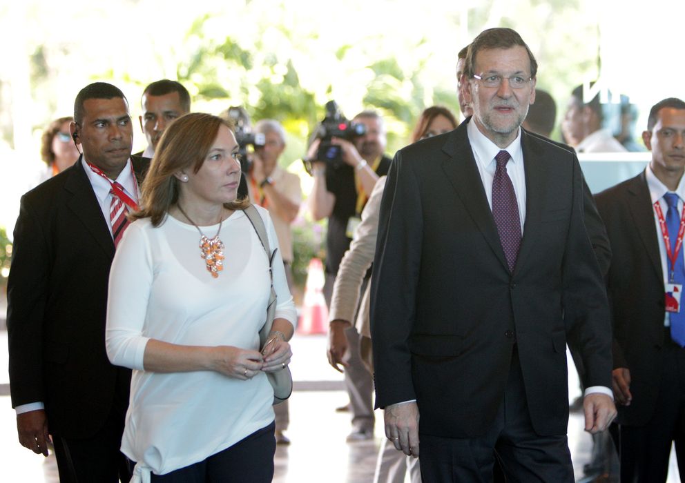 Foto: Mariano Rajoy y su esposa Elvira Fernández ya están en Panamá. (EFE)