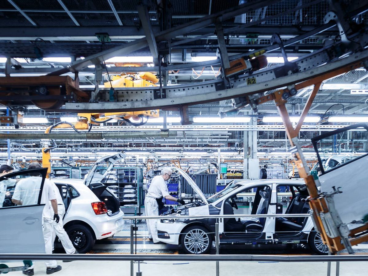 Foto: La planta de Volkswagen en Navarra comenzó su producción el pasado lunes a ritmo muy lento. 