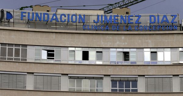 Foto: Foto de archivo de la fachada de la Fundación Jiménez Díaz. (EFE)