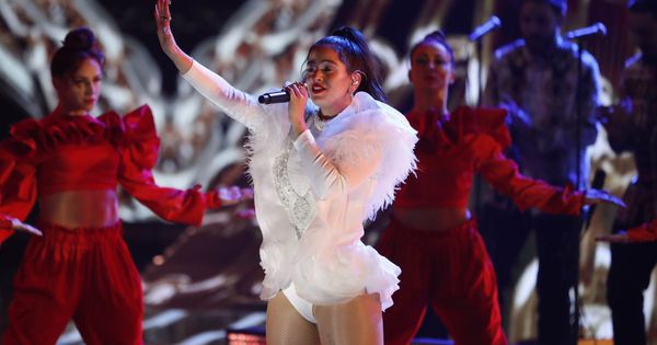 Foto: Rosalía durante los Grammy Latinos en 2018 (Reuters)