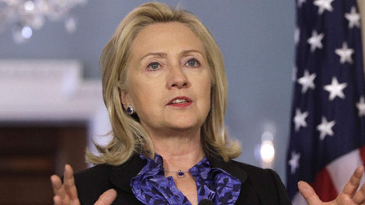 Clinton sitúa a Al Qaeda detrás de la amenaza en el aniversario del 11-S