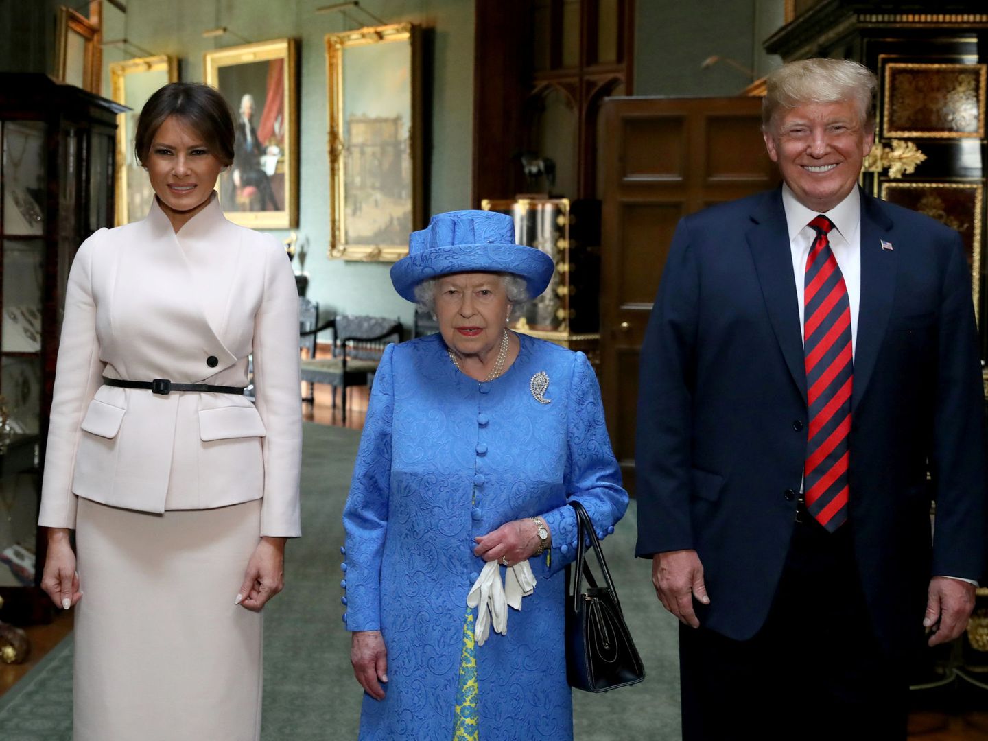 Donald y Melania Trump en la reina Isabel II el verano pasado. (Reuters)