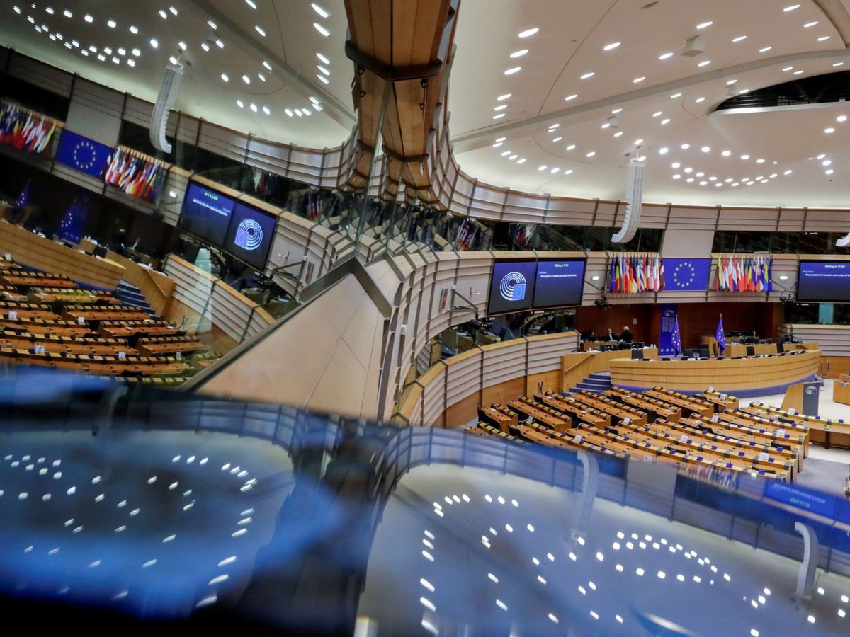 Foto: Vista del hemiciclo del Parlamento Europeo (EFE/Olivier Hoslet)