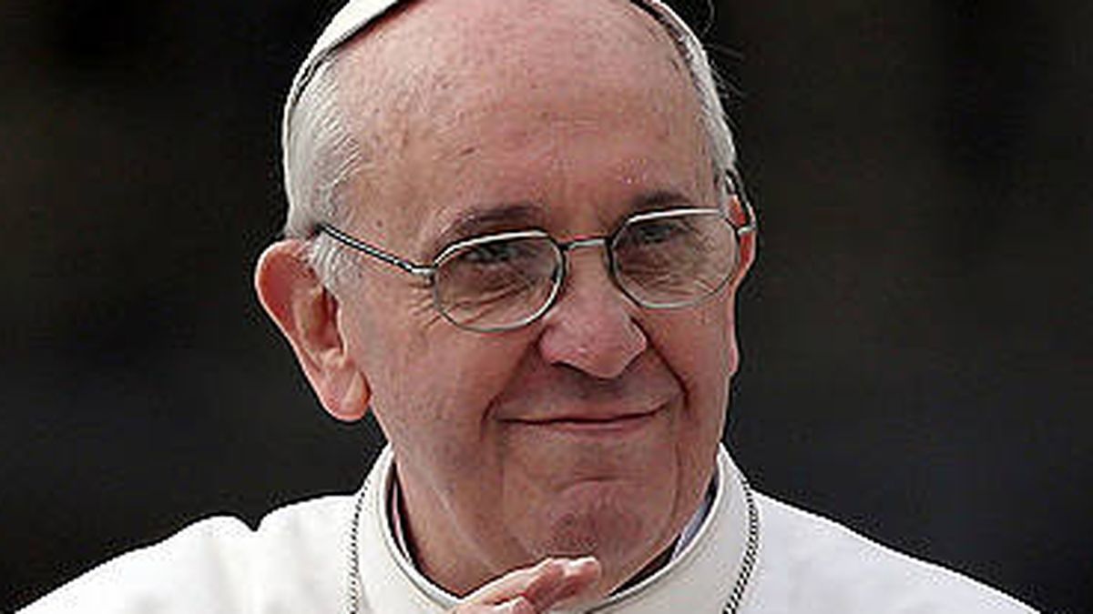 Consigue el perdón de los pecados a cambio de un 'follow' al Papa