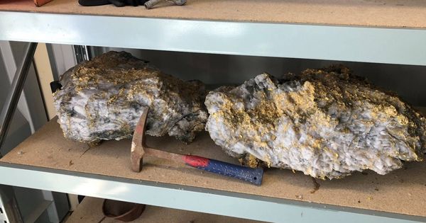 Foto: Las dos mayores piezas encontradas en la mina australiana. (Foto: RCN Minerals)