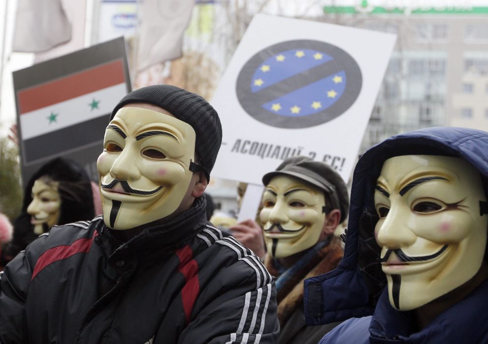 Foto: Protestas en contra de la adhesión de Ucrania a la Unión Europea en Kiev (Efe).