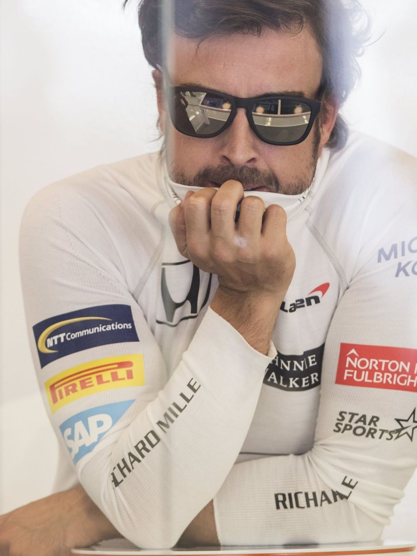 FCU07 MONTREAL (CANADÁ) 09 06 2017.- El piloto español de Fórmula Uno, Fernando Alonso del equipo McLaren-Honda durante los primeros entrenamientos libres del Gran Premio de Canadá en el circuito Gilles Villeneuve, Montreal, Canadá, hoy, 9 de junio de 2017.