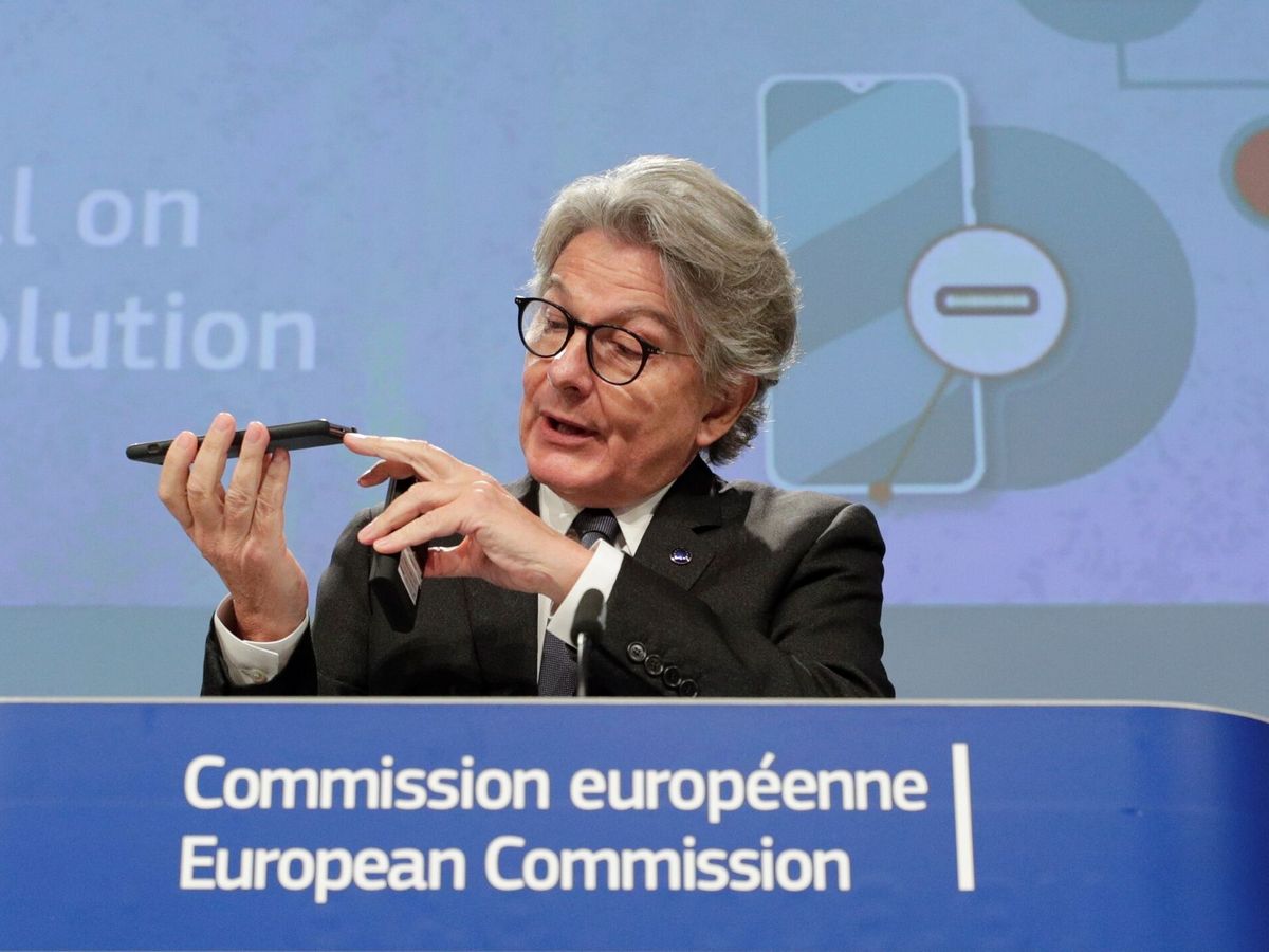 Foto: El comisario europeo de Mercado Interior y Servicios, Thierry Breton. (EFE / EPA / Olivier Hoslet)