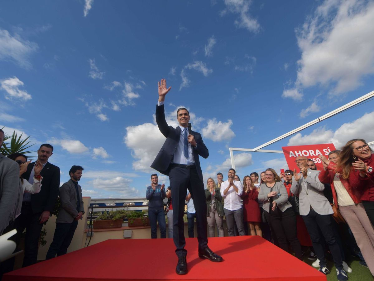 Foto: El candidato del PSOE, Pedro Sánchez, en un acto electoral en Córdoba. (EFE)