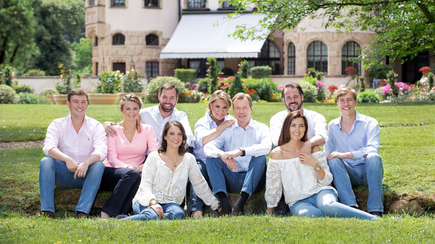 Foto de familia de la familia ducal de Luxemburgo en 2018. (EFE)