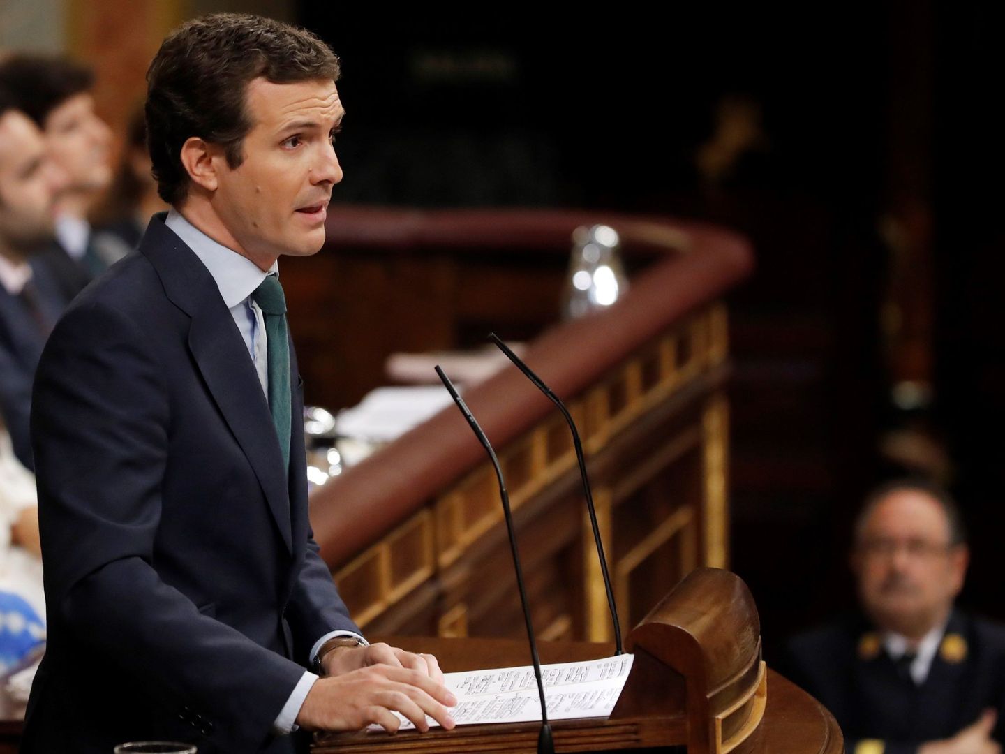 Pablo Casado, presidente del PP, durante el debate de investidura. (EFE)