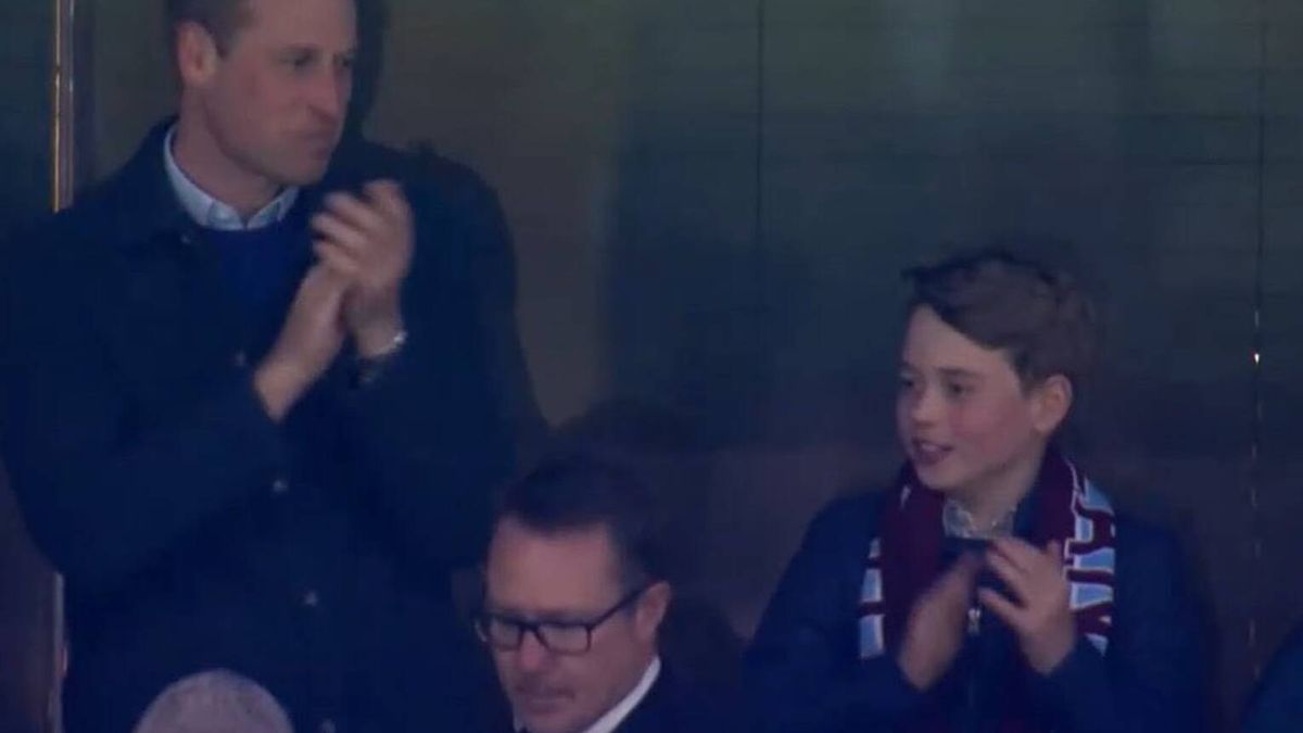 El príncipe Guillermo, acompañado por su hijo George, reaparece en el fútbol tras conocerse el cáncer de Kate Middleton