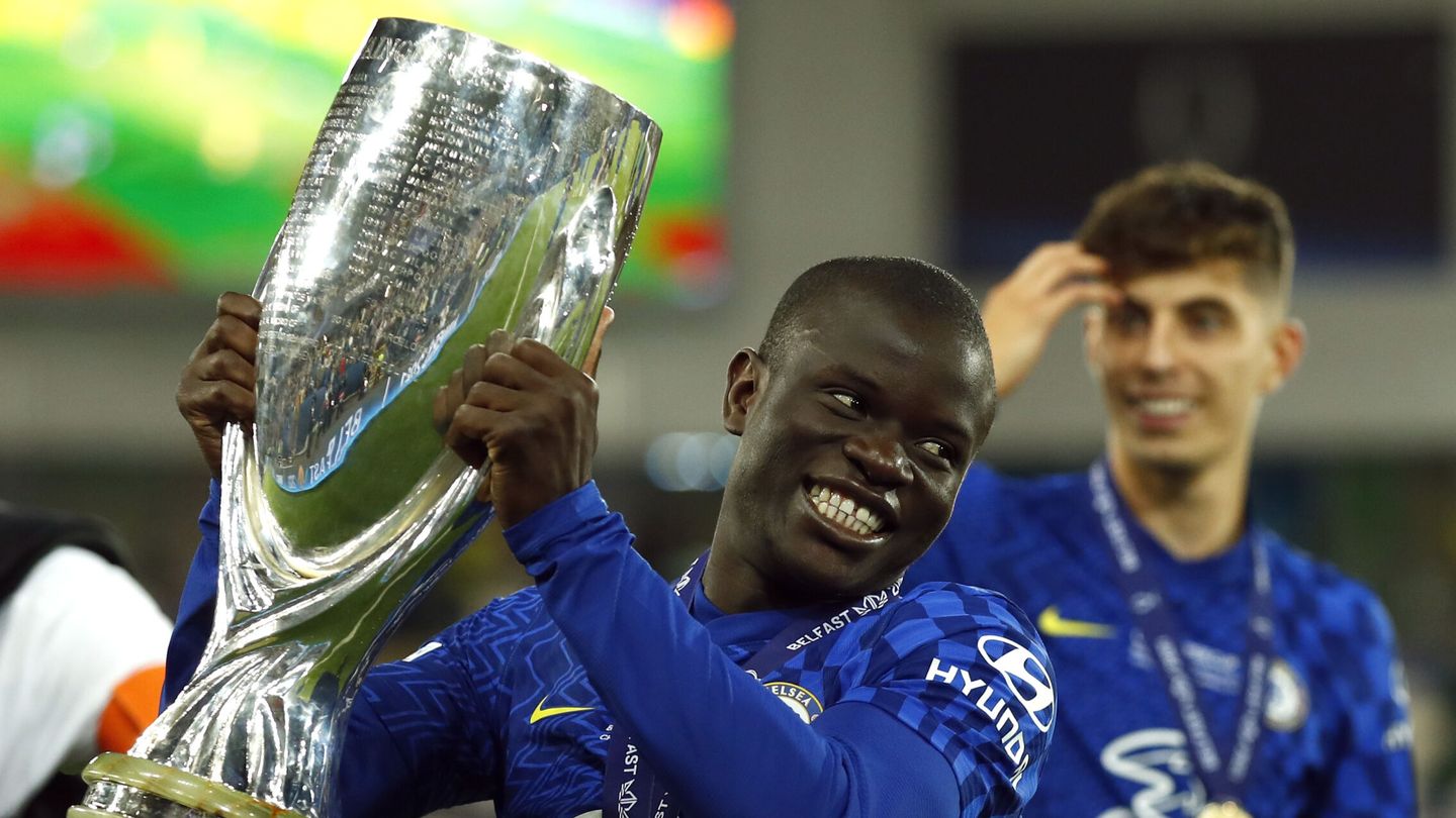Kanté celebra el título de la Champions League con el Chelsea. (Reuters)