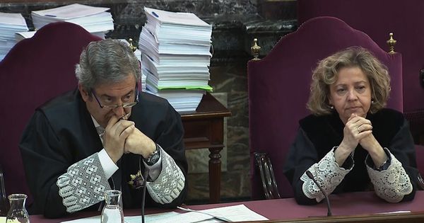 Foto: Los fiscales Zaragoza y Madrigal en el juicio del 'procés'. (EFE)