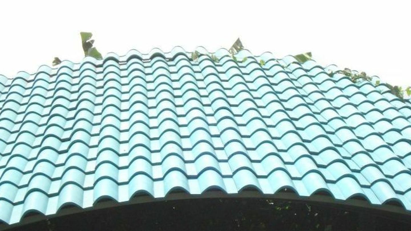 Un ejemplo de las tejas fabricadas por la empresa Roofeco System 