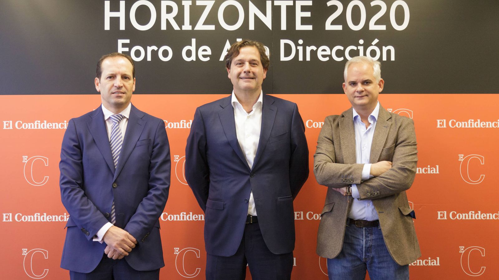 Foto: De izquierda a derecha: Juan Carlos Ramos, socio responsable de PwC en Galicia, Ignacio Rivera, CEO de Estrella Galicia, y Alberto Artero, director general de El Confidencial.