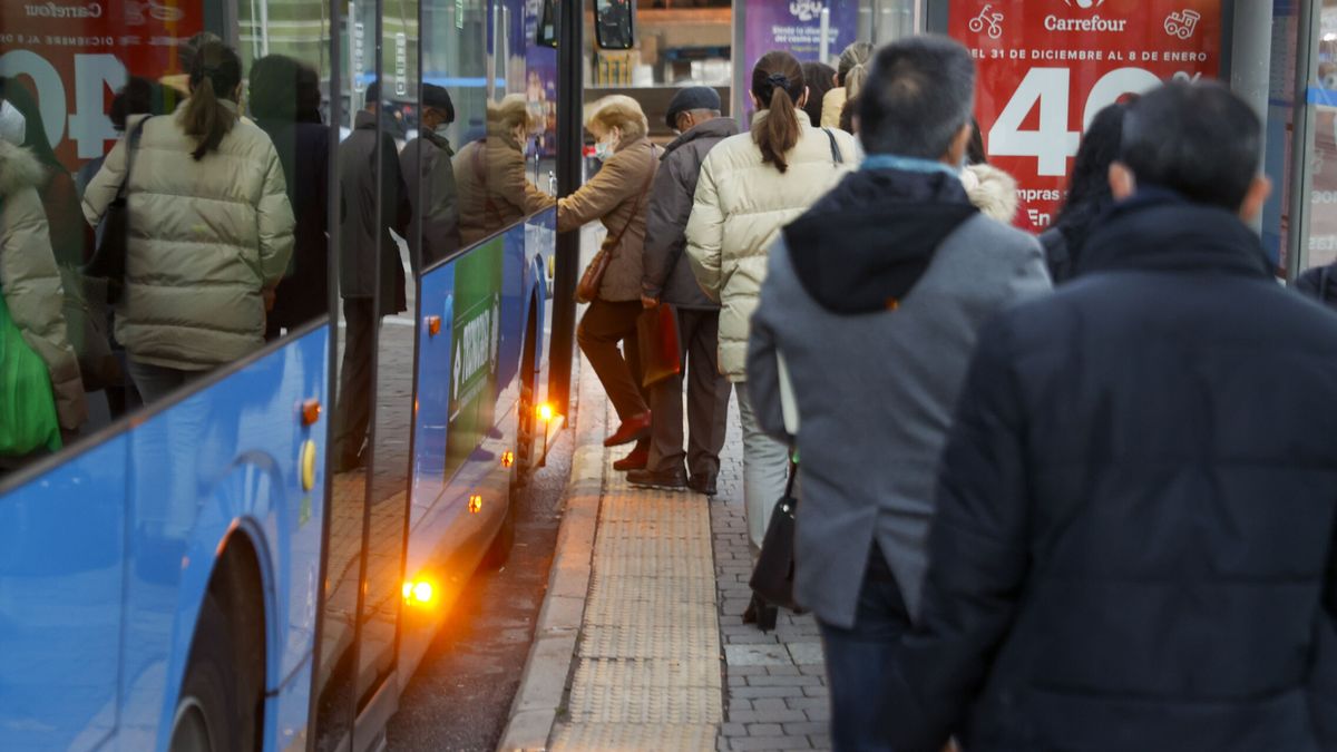 Los autobuses de la EMT de Madrid serán gratuitos durante tres días por el Black Friday: fecha y cómo conseguir