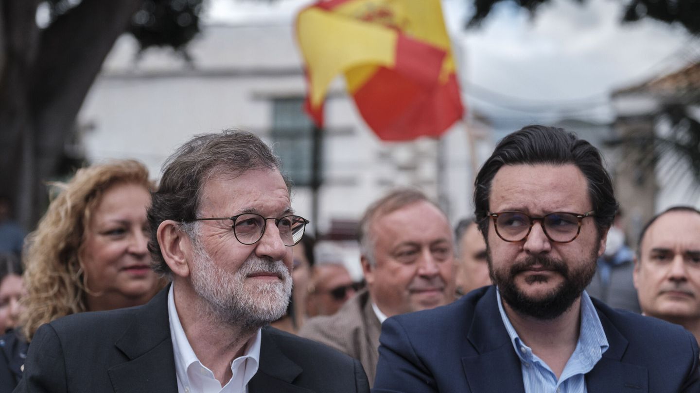 Mariano Rajoy y Sergio Ramos. (EFE/Ángel Medina G.)