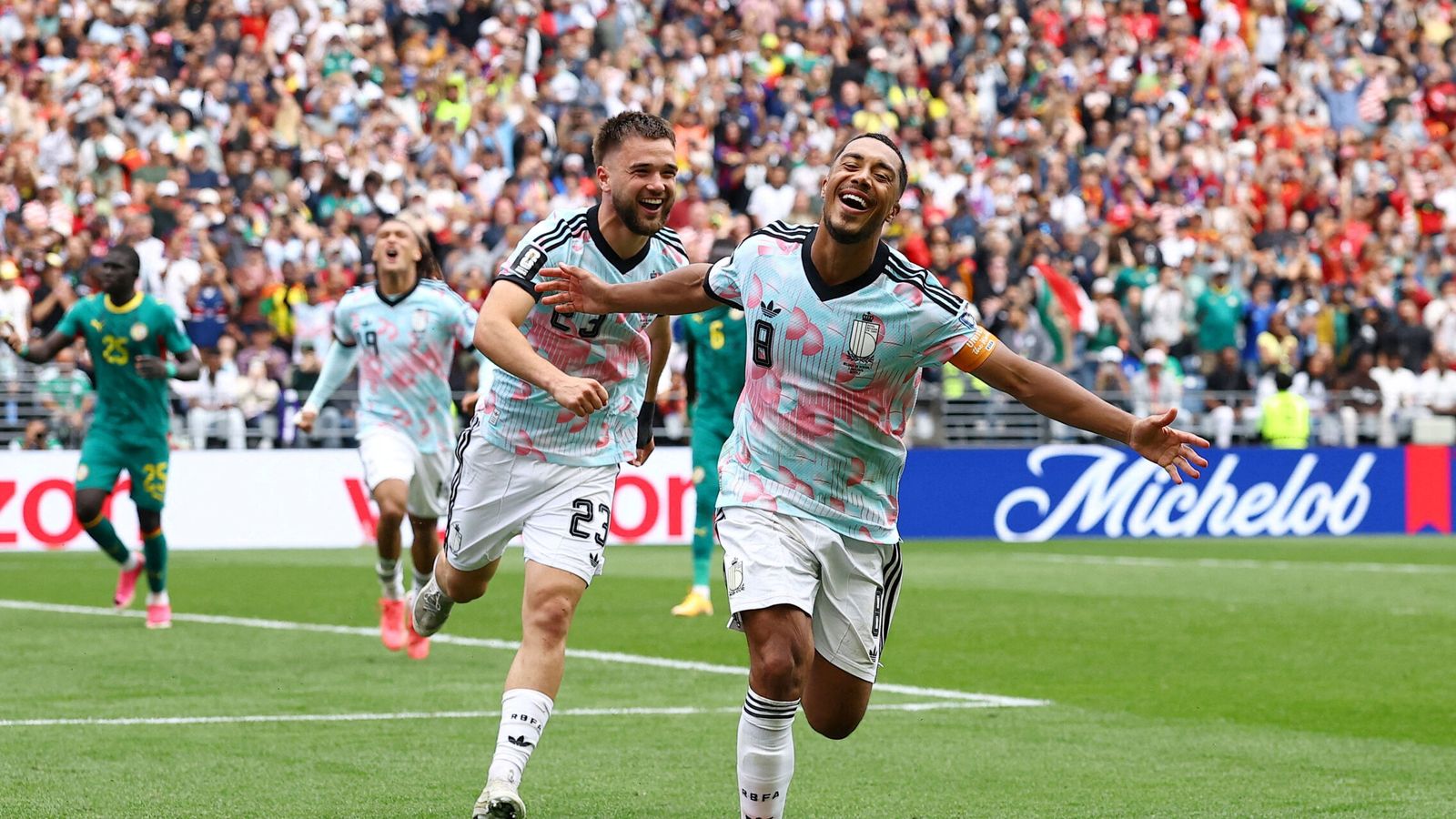 Bélgica obra el milagro y protagoniza una épica remontada ante Senegal para colarse en octavos (3-2)