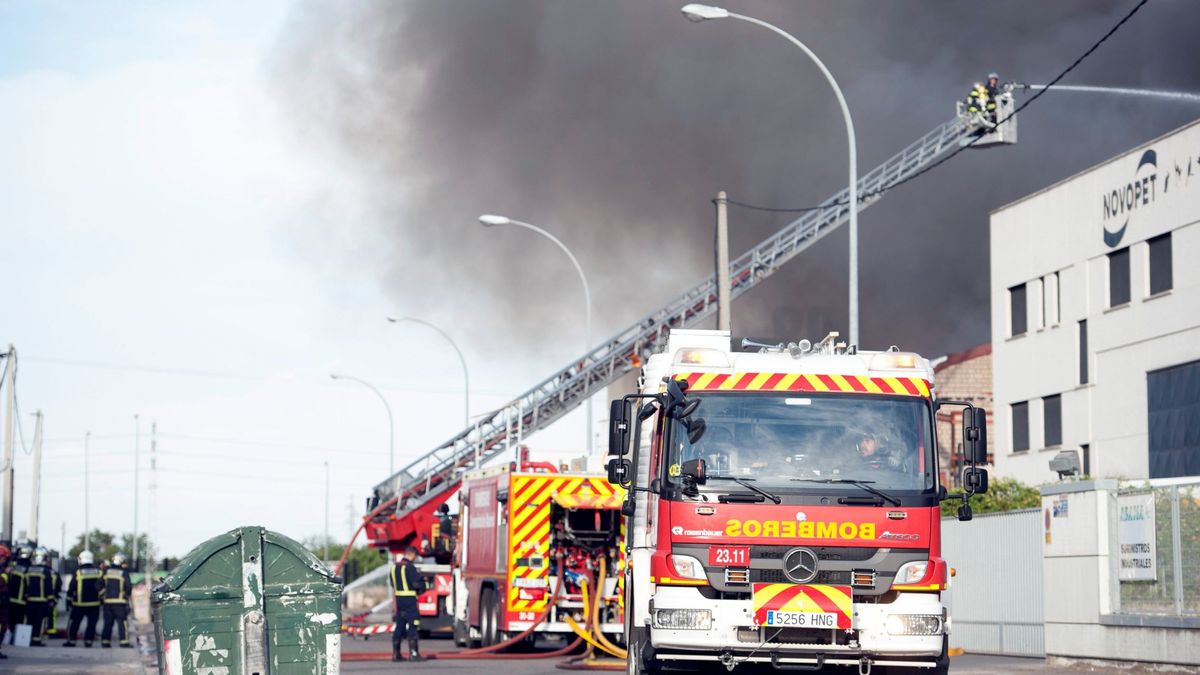 Un cortocircuito, posible causa del incendio en Getafe (Madrid) que deja 18 heridos
