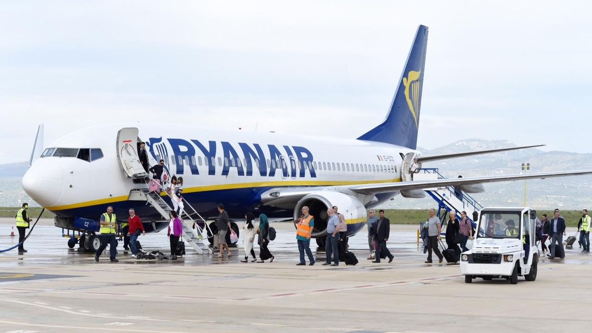 Londres y Bristol estrenan el aeropuerto de Castellón de la mano de Ryanair