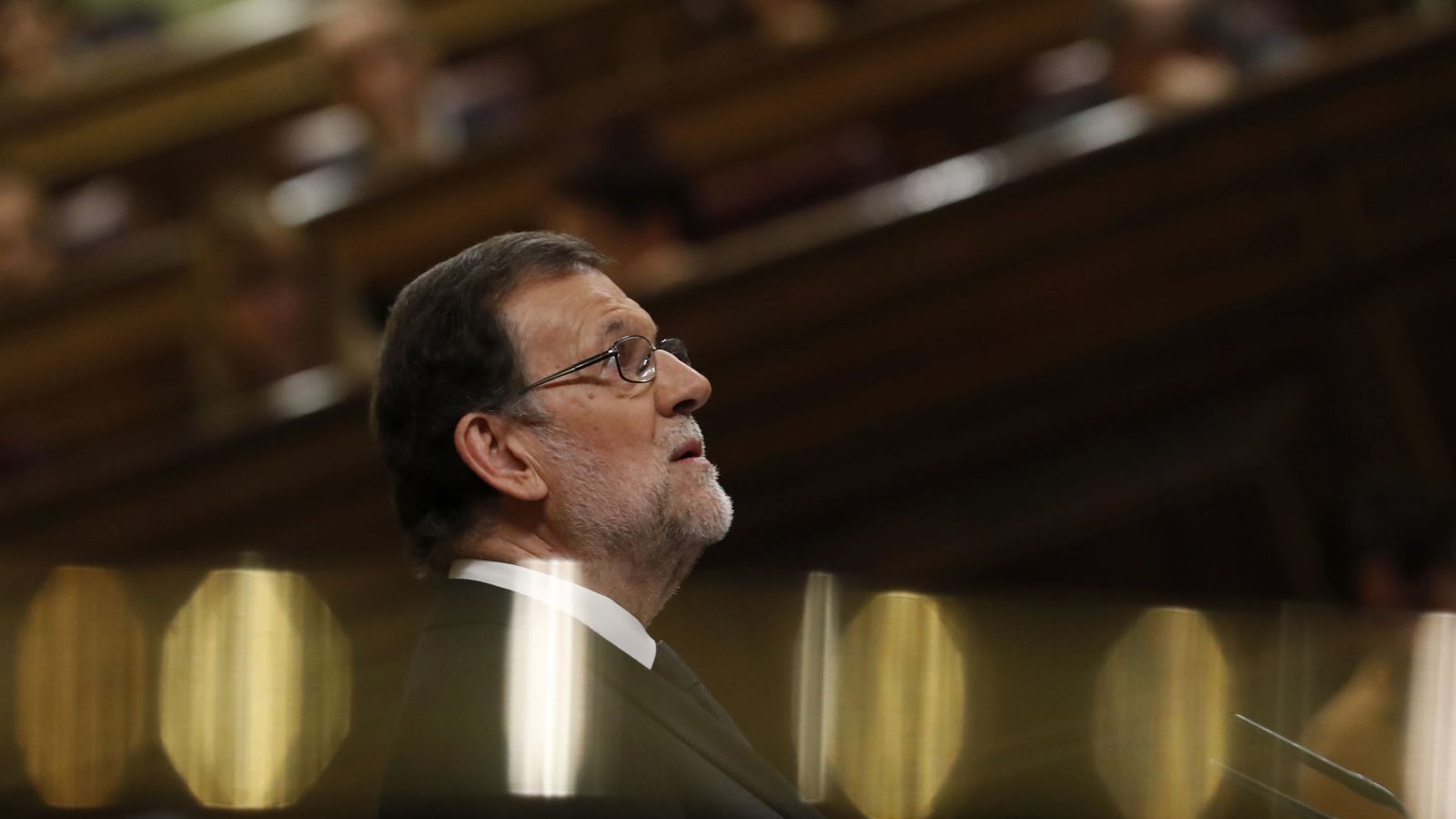 Foto: El líder del PP y presidente del Gobierno en funciones, Mariano Rajoy, durante el debate de investidura. (EFE)