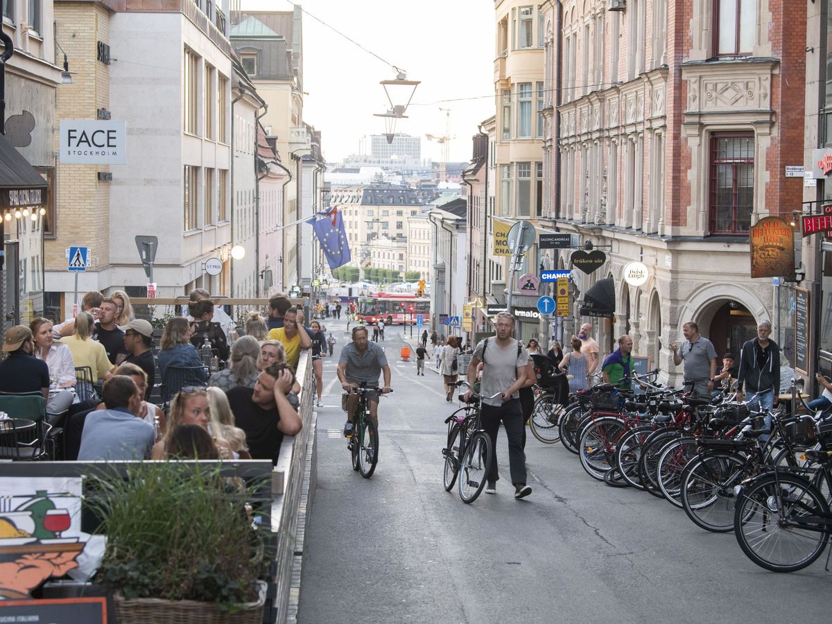 Foto: Así lucía este 20 de agosto el barrio de Sodermalm en Estocolmo (Fredrick Sandberg / EPA)