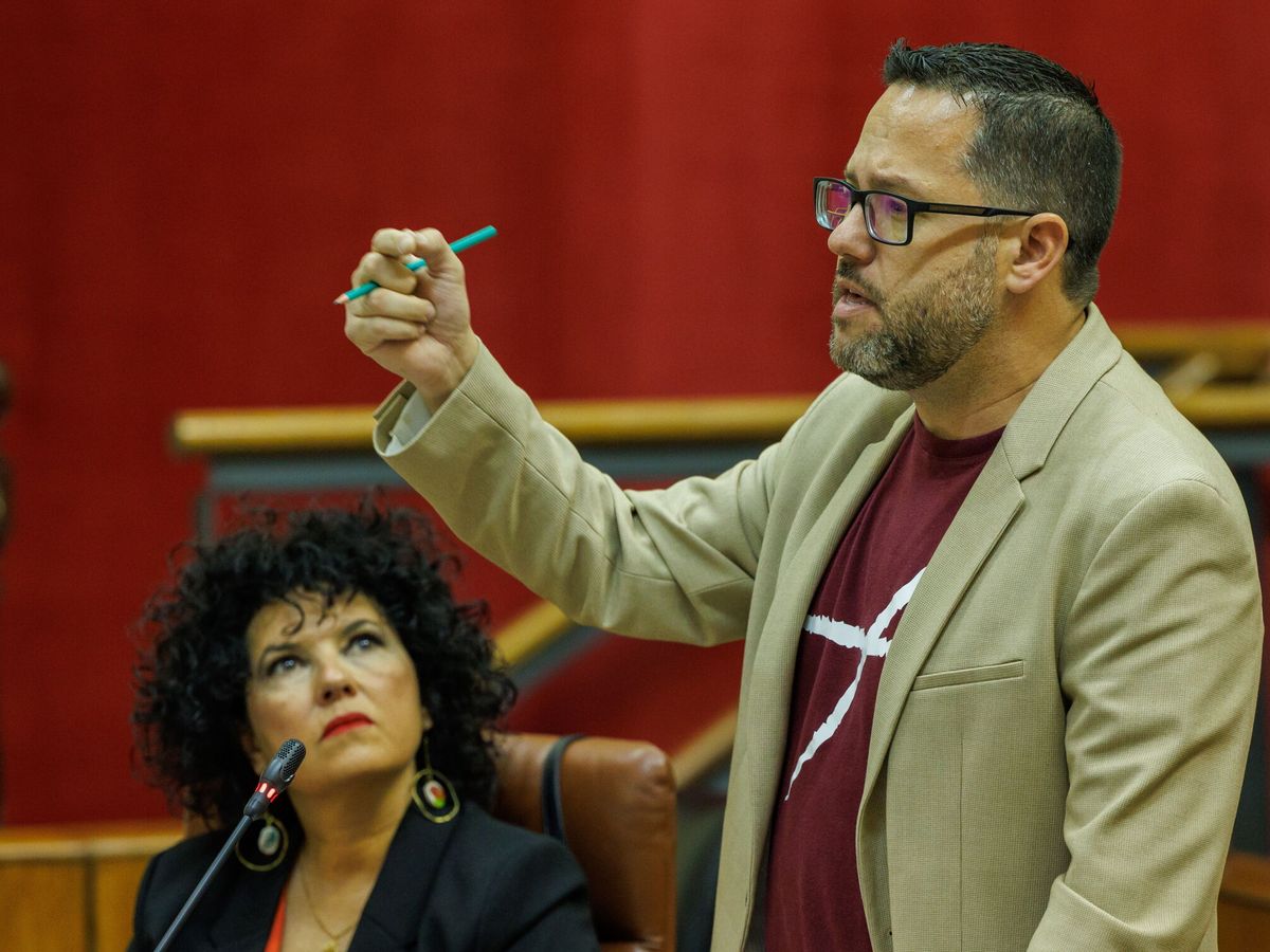 Foto: Sesión de control al gobierno en el parlamento de andalucía en sevilla