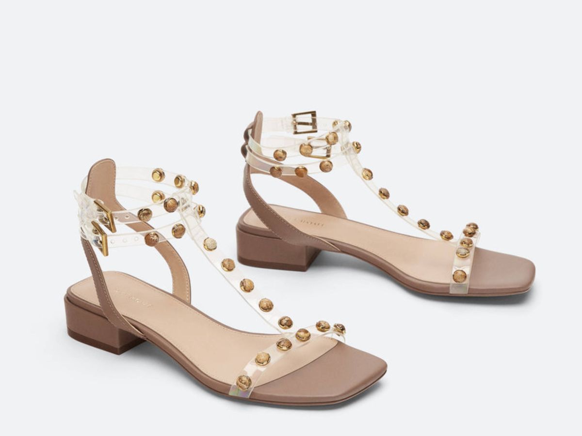 Los diseñadores Uterqüe ahora las sandalias planas más increíbles del