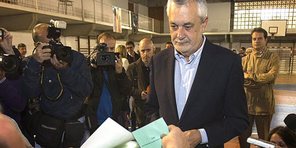 Foto: La participación se desploma 10 puntos en las elecciones andaluzas