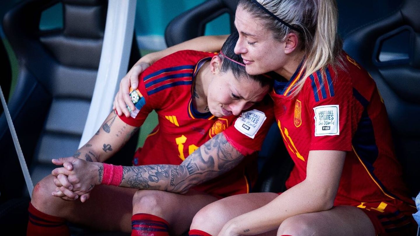 Jenni Hermoso y Alexia Putellas, tras vencer a Países Bajos en los cuartos de final del Mundial. (EFE/Pablo García).