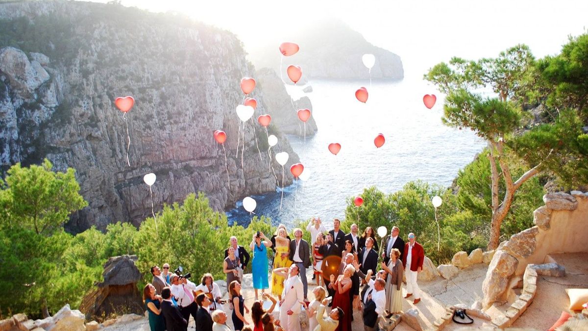 En el campo o en la playa: dónde prefieres celebrar tu boda