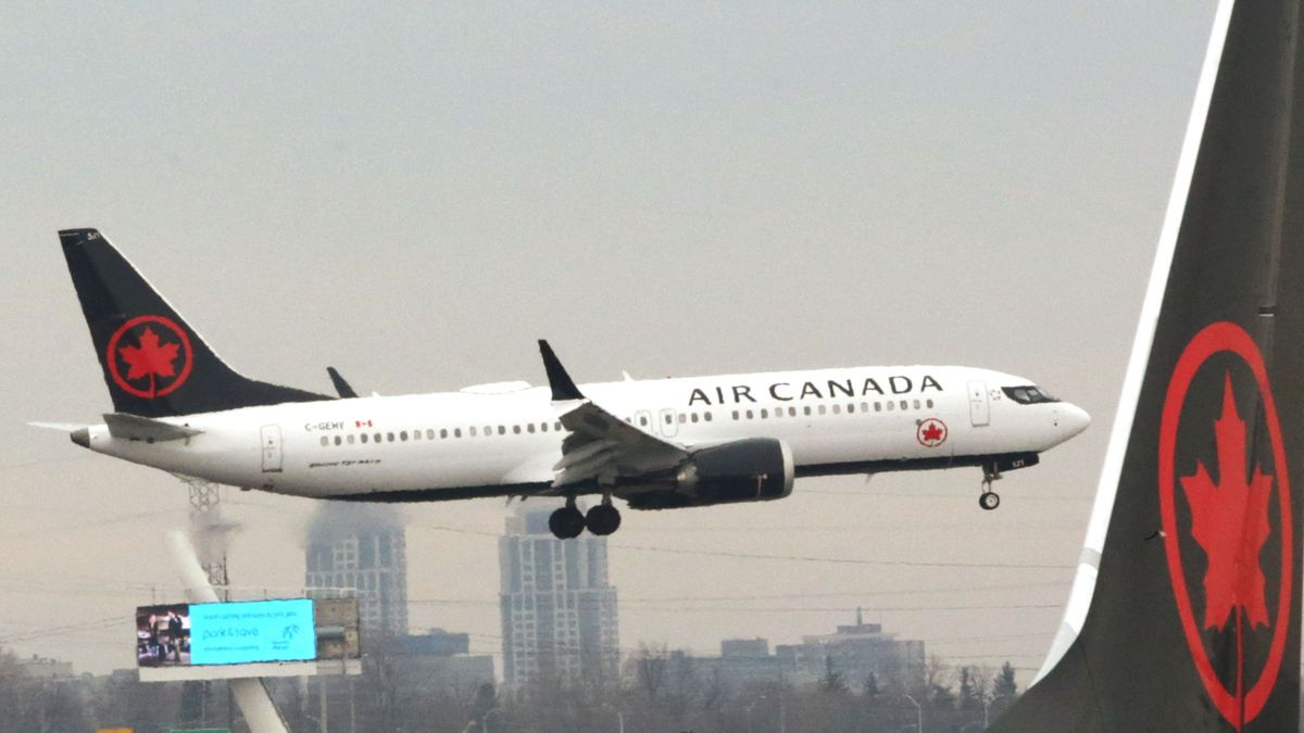 Air Canada amplía al 1 de julio la retirada de sus aviones Boeing 737 MAX