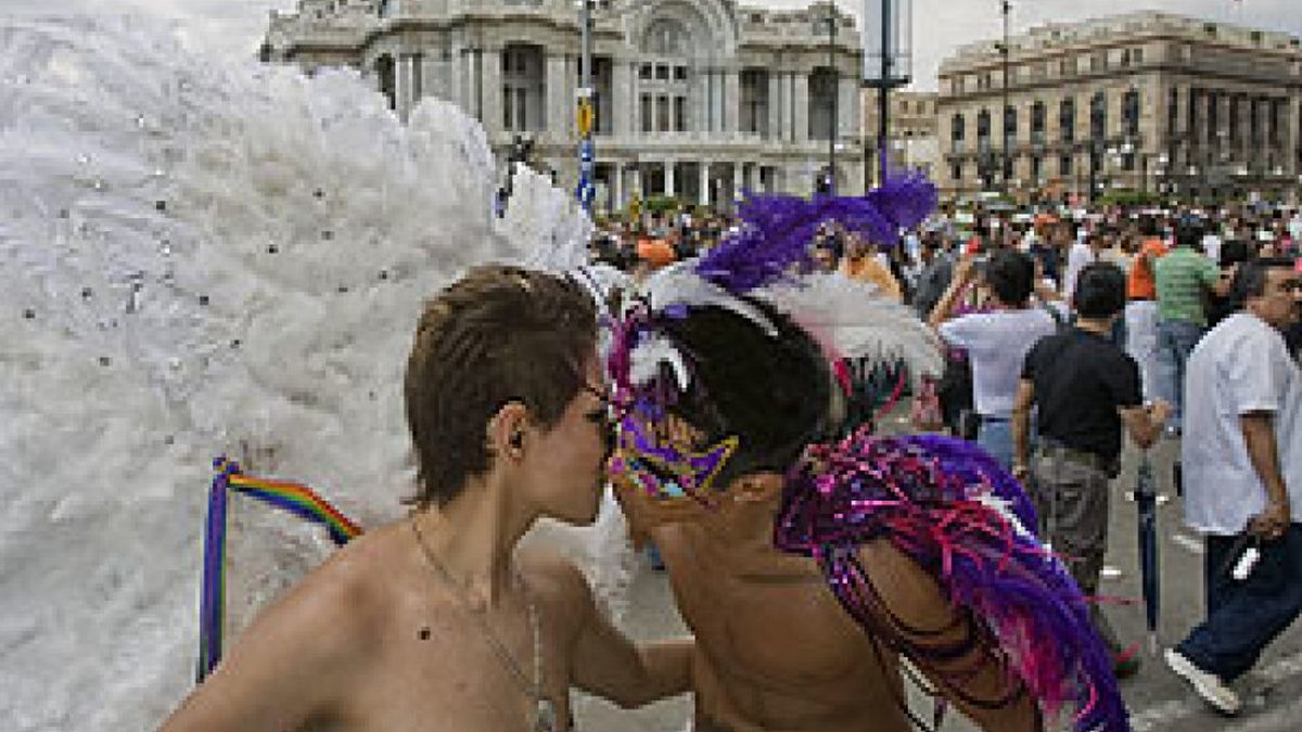 México rompe las barreras a favor de los gays en un continente homófobo