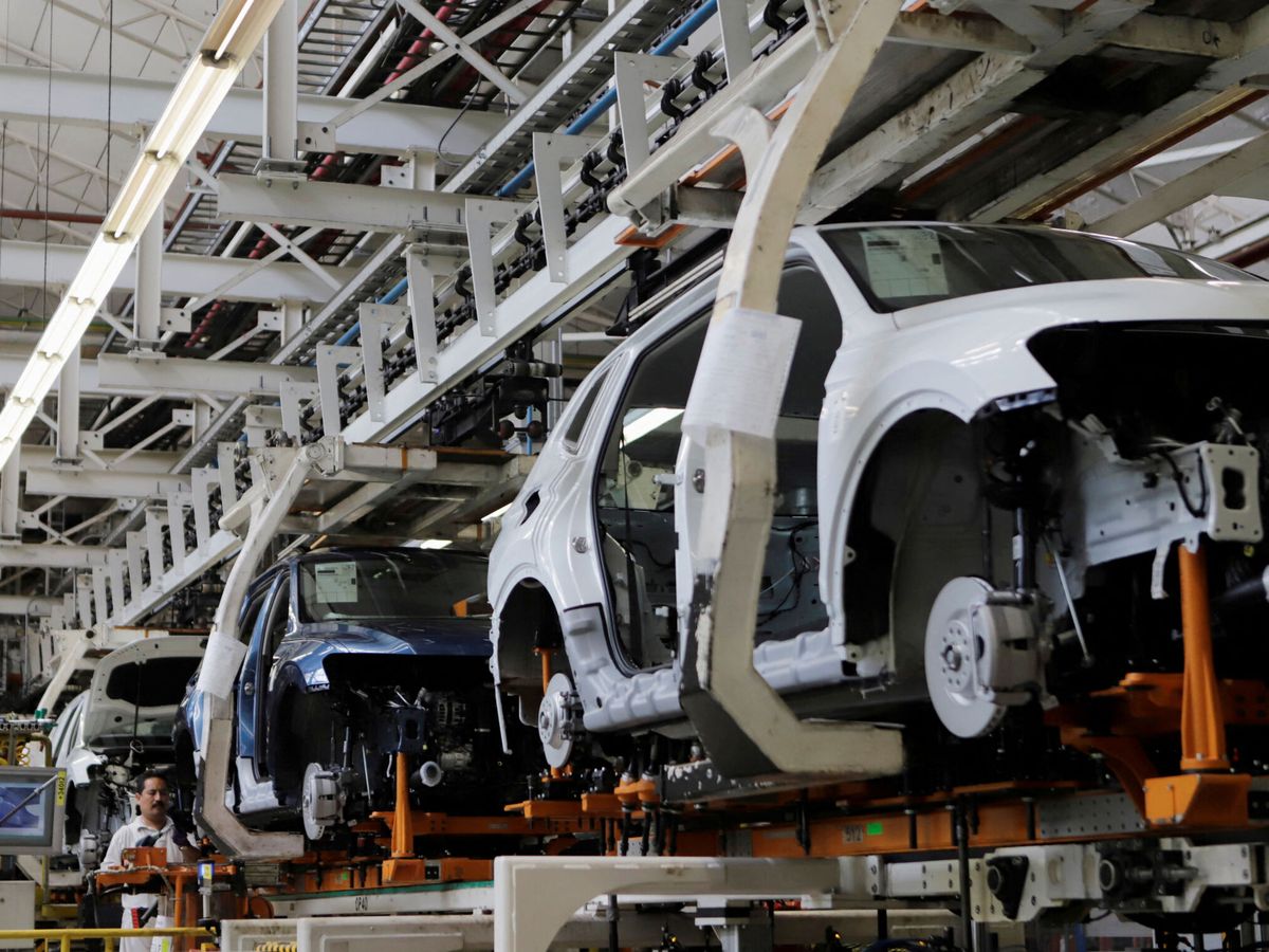 Foto: Volkswagen Tiguan en una línea de producción de la compañía alemana. (Reuters/Imelda Medina)