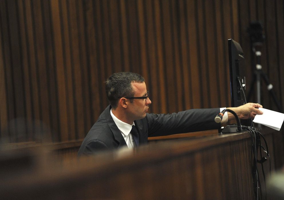 Foto: Oscar Pistorius, en un momento del juicio (EFE)
