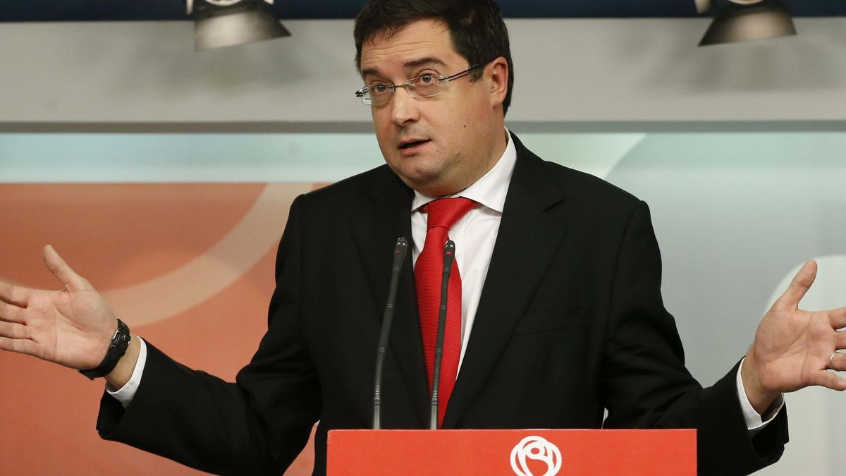 Óscar López dice que el paso atrás de Díaz "demuestra la solidez del Gobierno andaluz"