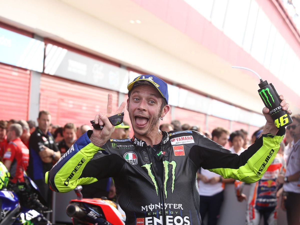 Foto: Valentino Rossi celebra un podio en la pasada temporada de MotoGP. (EFE)