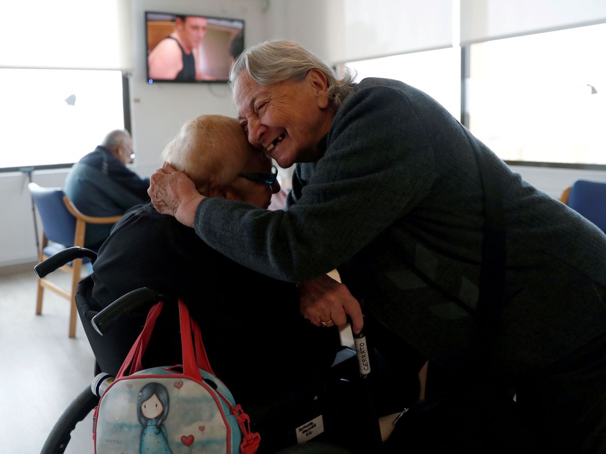 Foto: Santiago Cerrato, enfermo madrileño de alzhéimer que ha sobrevivido al covid-19. (Reuters) 