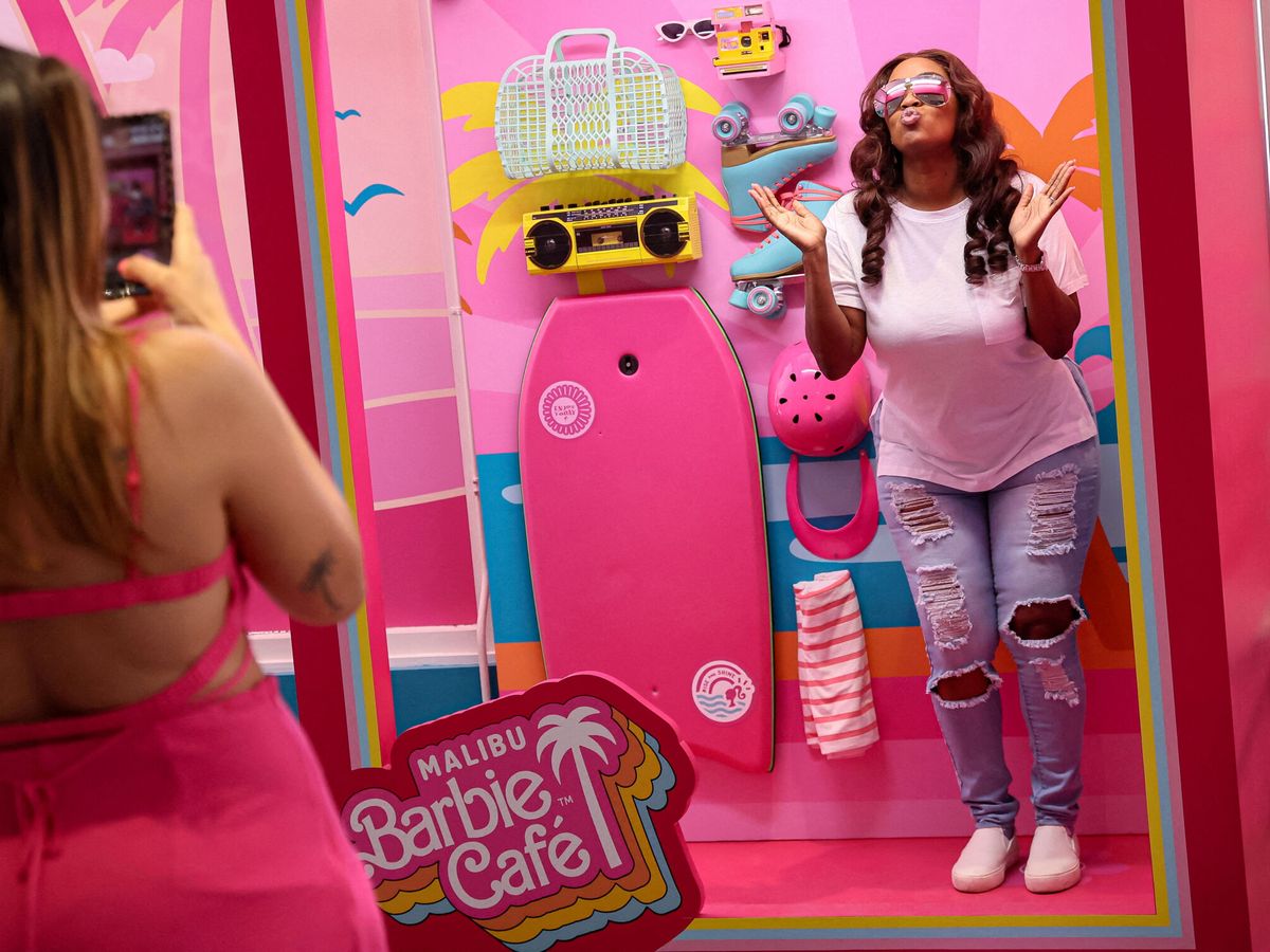 Foto: 'Pop up' del café de Barbie en Nueva York. (Reuters/Brendan McDermid)