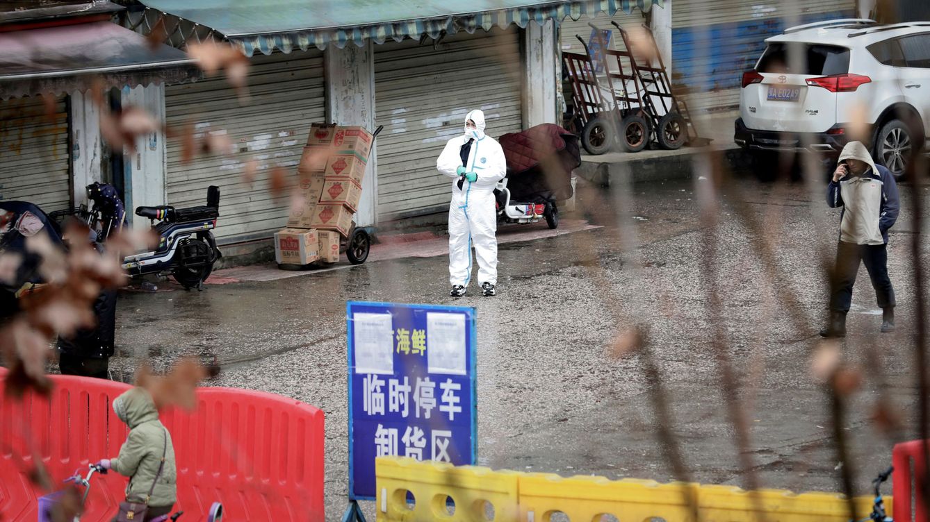 El 'virus del caos' de Wuhan: por qué China es una fábrica incontrolable de epidemias