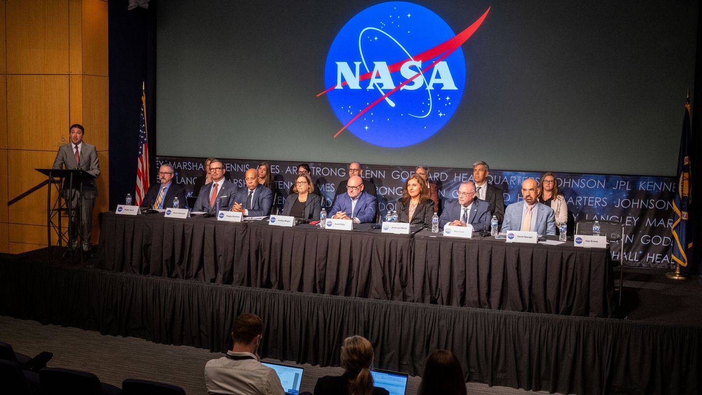Una de las reuniones públicas del equipo de estudio independiente de Fenómenos Aéreos No Identificados (UAP) de la NASA. (NASA)