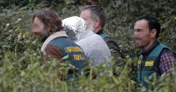 Foto: José Enrique Abuín, el Chicle, trasladado por la Guardia Civil el pasado 31 de diciembre, cuando los agentes encontraron el cadáver de Diana Quer. (EFE)